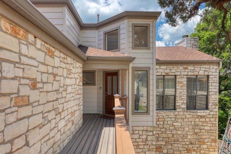 4205 Canyonside Tr